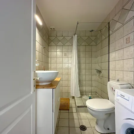 Theashomly Apartament *