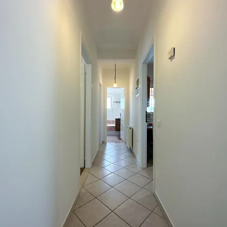 Theashomly Apartament *