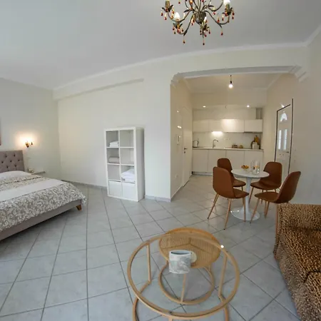 Apartament Theashomly Kastanéa