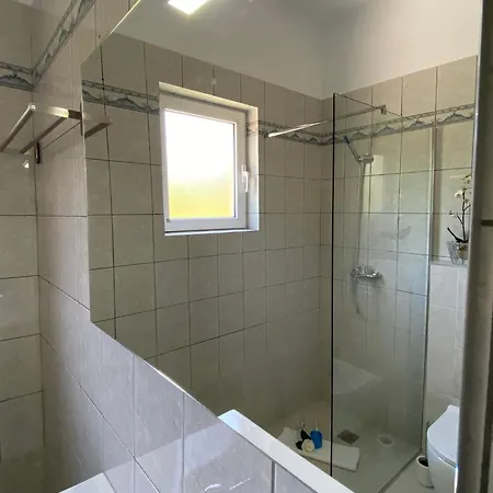 Theashomly Kastanéa